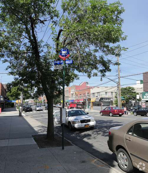 1808-1810 Colden Ave, Bronx, NY for rent - Building Photo - Image 3 of 8