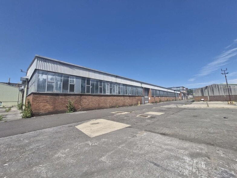 Bath Rd, Melksham to rent - Building Photo - Image 3 of 8