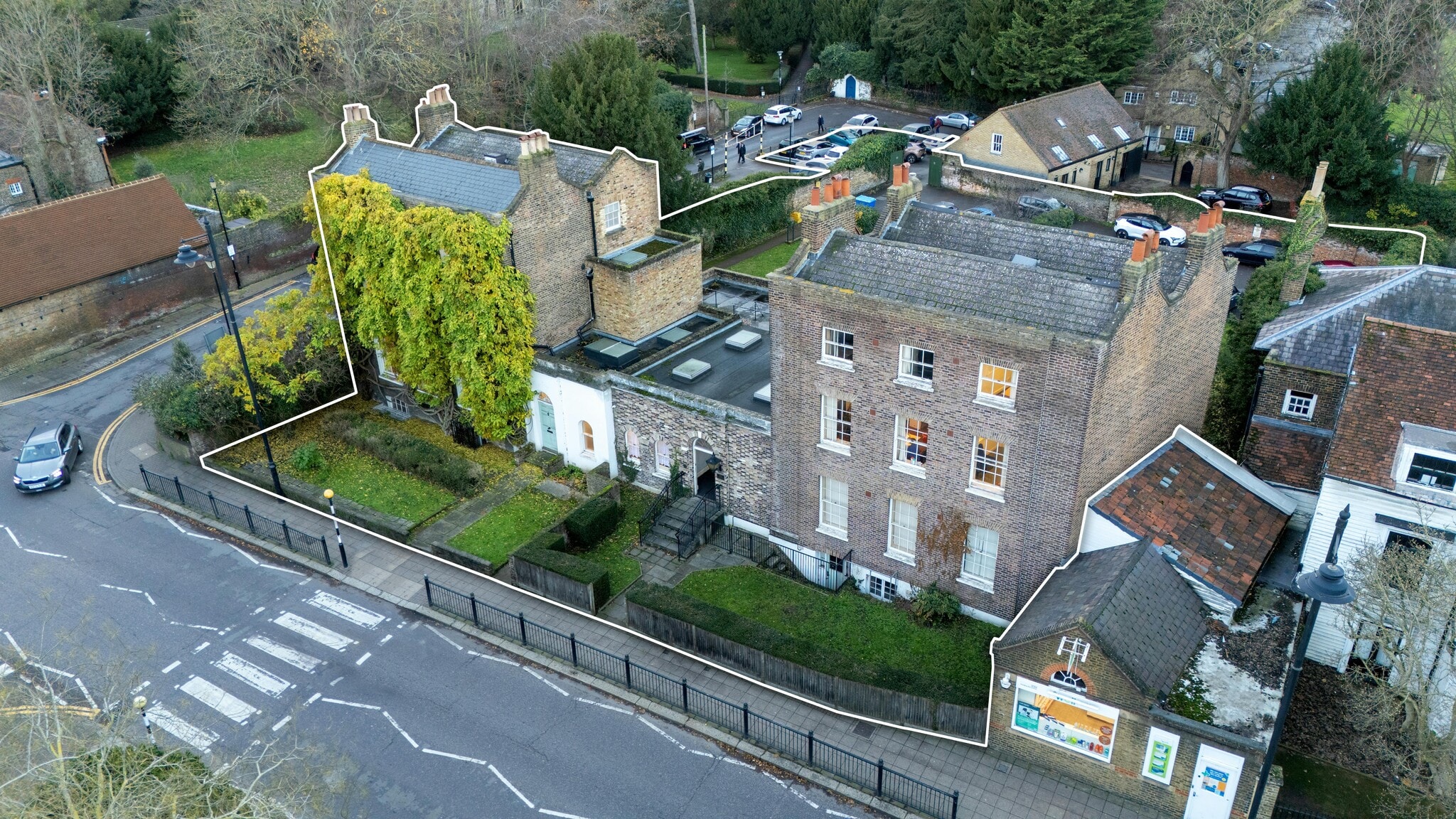 58-60 Silver St, Enfield to rent Building Photo- Image 1 of 7