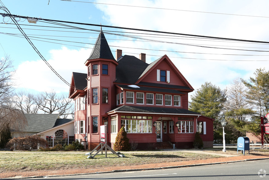 42 W Main St, Stafford Springs, CT for sale - Primary Photo - Image 1 of 1