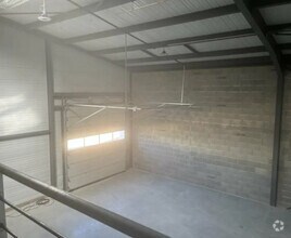 22 Rue Marius Grosso, Vaulx-en-Velin to rent Interior Photo- Image 2 of 27