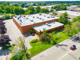 More details for 5100 New Horizons Blvd, Amityville, NY - Industrial for Rent