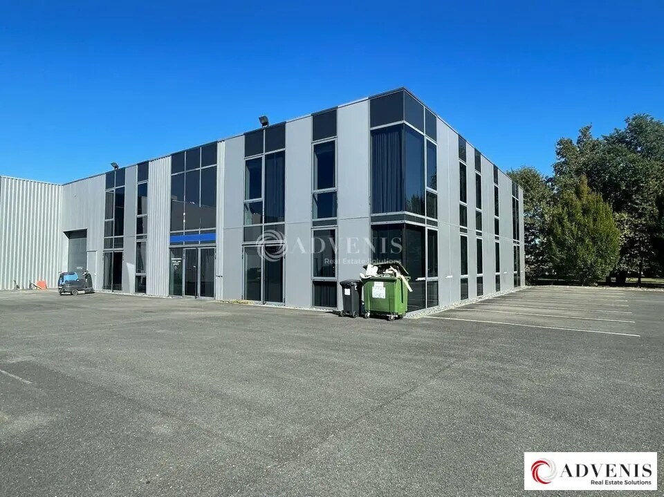 Light Industrial in Gradignan to rent Building Photo- Image 1 of 13