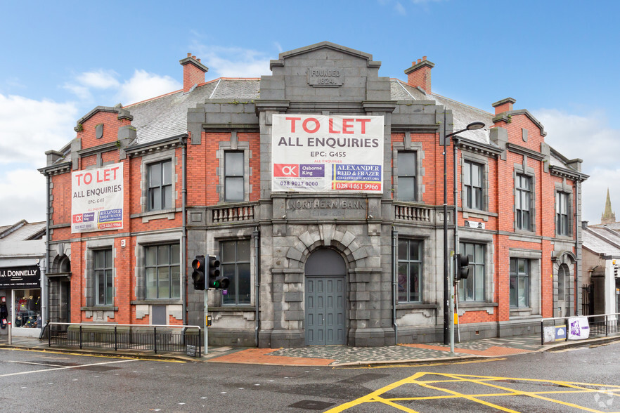 58-60 Market St, Downpatrick for rent - Primary Photo - Image 1 of 2