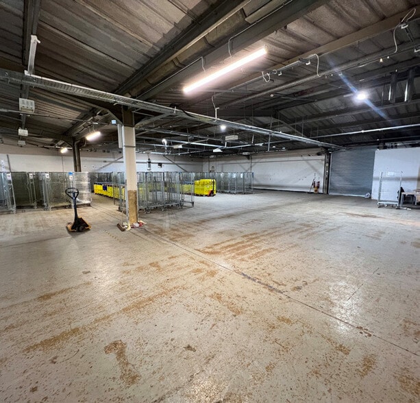 Telford Rd, Glenrothes to rent - Building Photo - Image 2 of 6