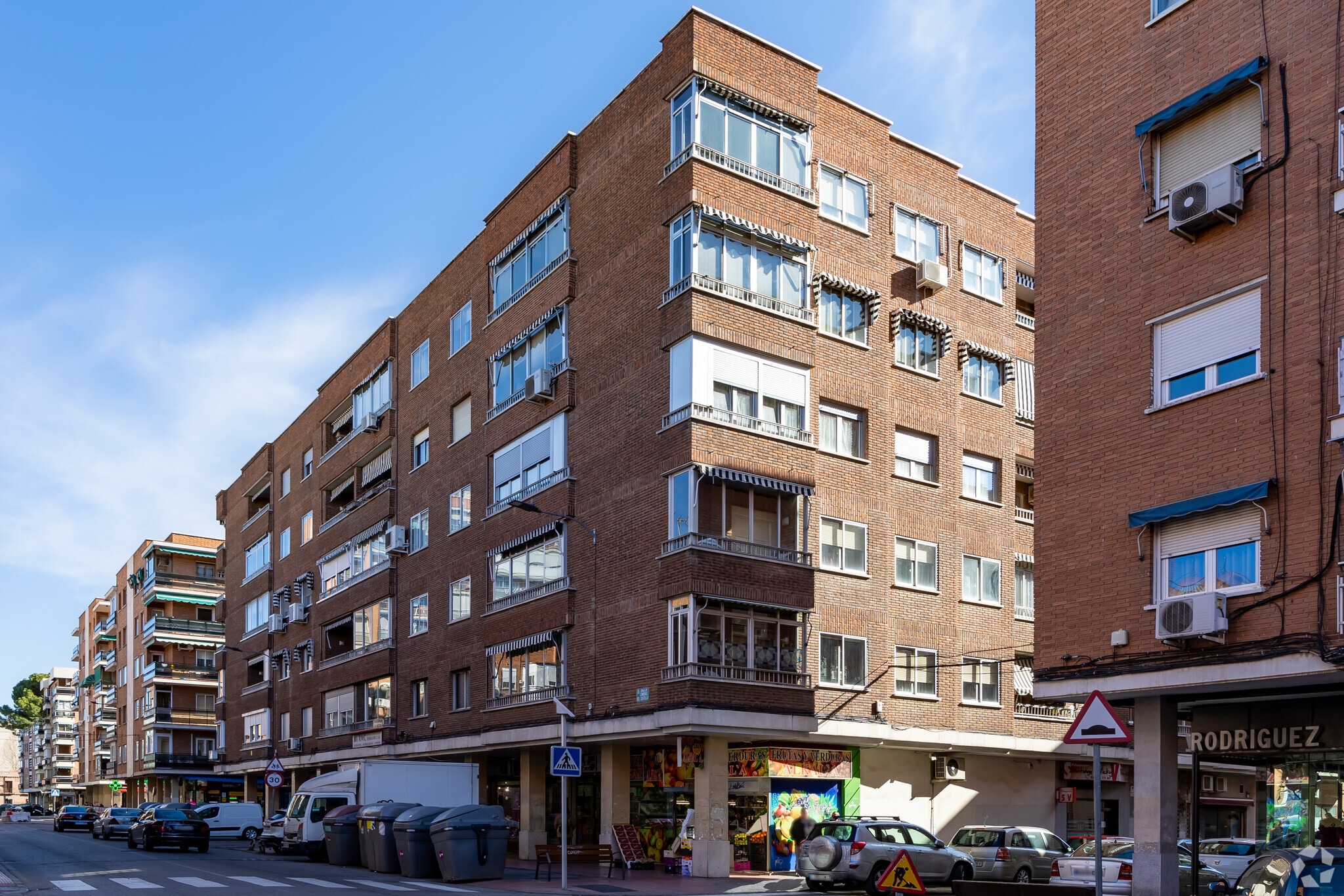 Calle Cánovas del Castillo, 5, Alcalá de Henares, Madrid for sale Building Photo- Image 1 of 1