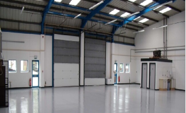 Unit 6 South St, Lewes to rent - Interior Photo - Image 2 of 5