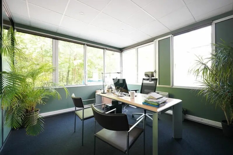 4 Allée De La Combe, Lissieu for sale - Interior Photo - Image 3 of 6