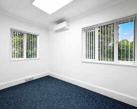 31 Bois Ln, Amersham for rent Interior Photo- Image 2 of 4