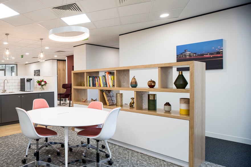 London Rd, Barking to rent - Interior Photo - Image 3 of 10