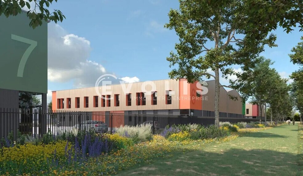 Light Industrial in Limeil-Brévannes for sale - Building Photo - Image 2 of 7