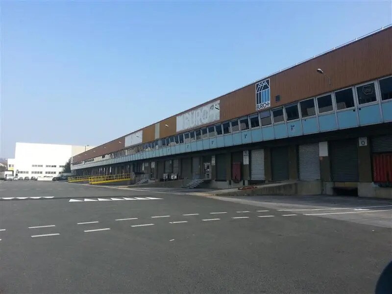 Industrial in Rosny-sous-Bois to rent Building Photo- Image 1 of 5