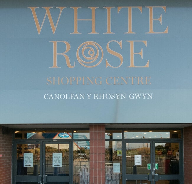 More details for High St, Rhyl - Retail to Rent