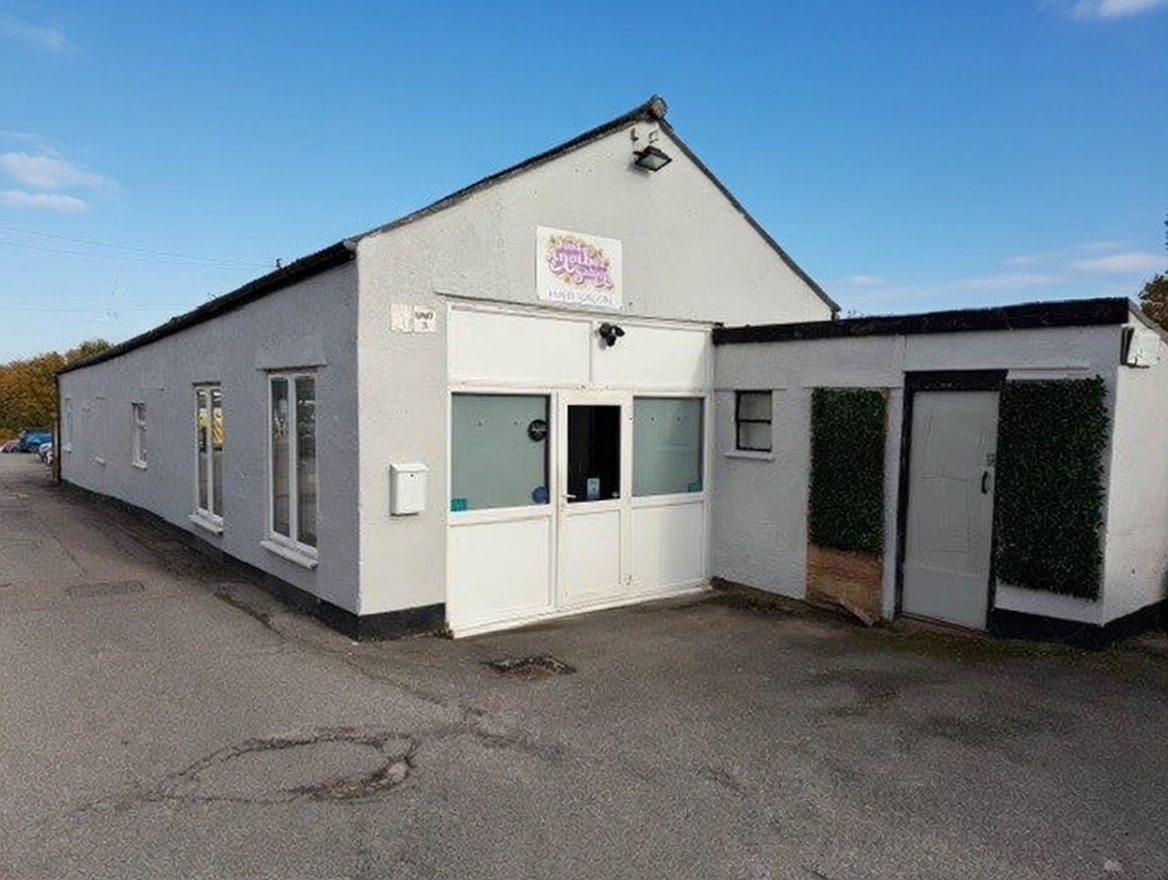 Ongar Rd, Dunmow to rent Primary Photo- Image 1 of 7