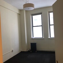 303-305 Fifth Ave, New York, NY for rent Interior Photo- Image 1 of 6