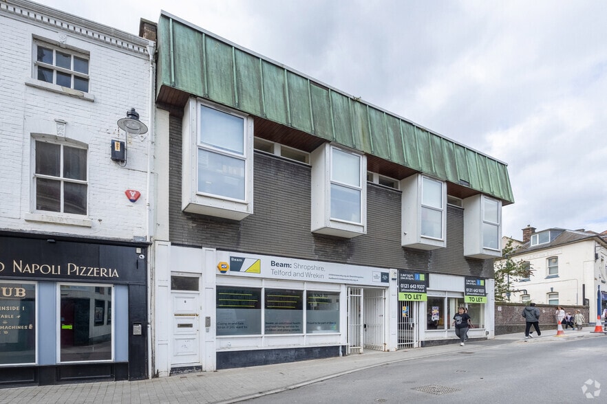 8-10 Market Sq, Telford to rent - Building Photo - Image 2 of 2