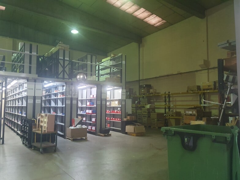 Industrial in L'Hospitalet de Llobregat, Barcelona to rent - Interior Photo - Image 2 of 6
