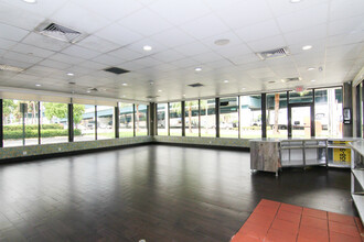 7500 NW 25th St, Miami, FL for rent Building Photo- Image 1 of 2