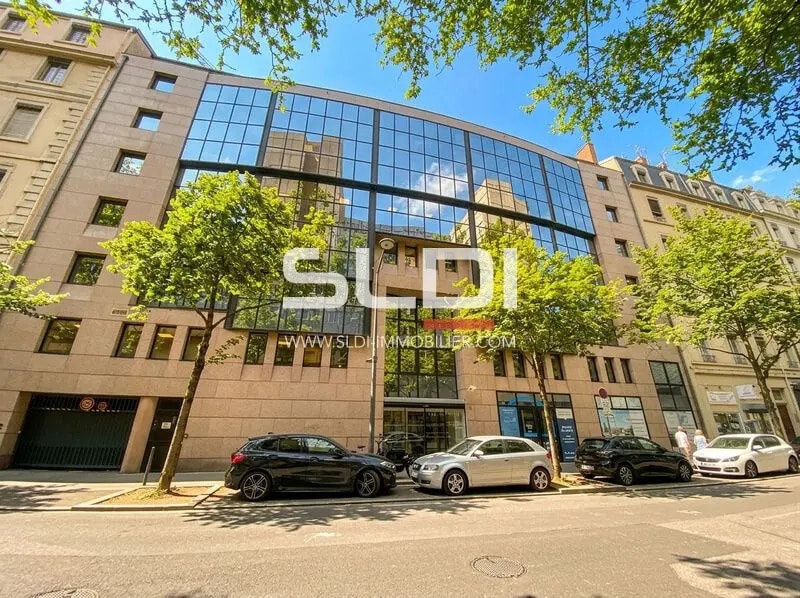 Location Bureaux 90 m² à 330 m² - Photo 1