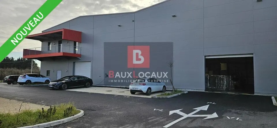 Location Local d'activités 1 250 m² - Photo 1