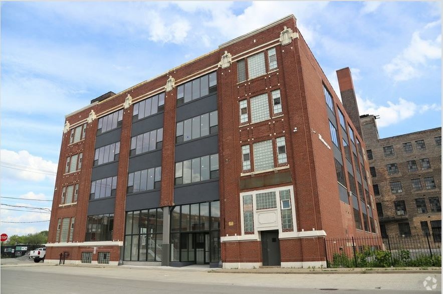 3700 S Iron St, Chicago, IL for rent - Building Photo - Image 3 of 19