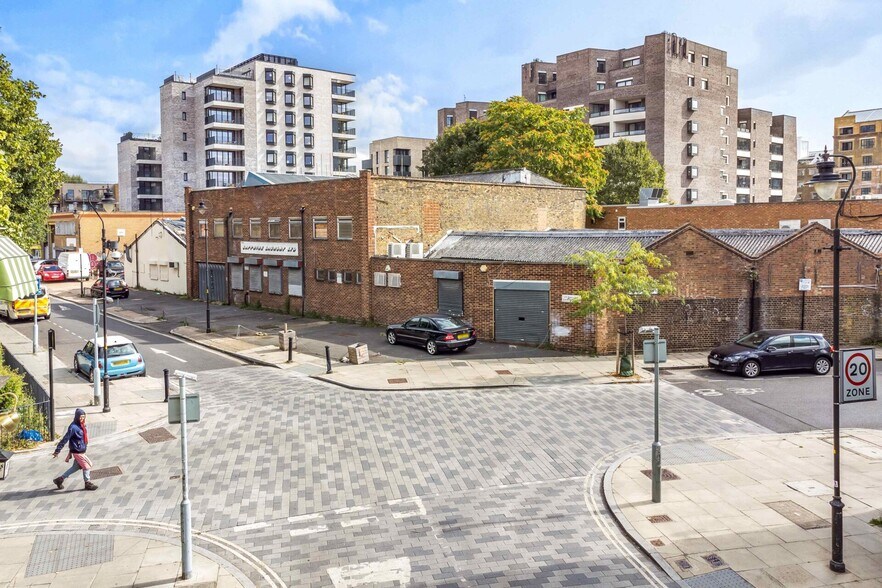 31-33 Pages Walk, London for sale - Building Photo - Image 1 of 1