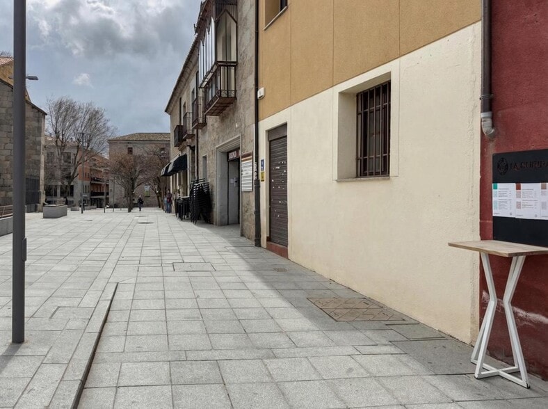 Retail in Ávila, Ávila to rent - Building Photo - Image 2 of 4