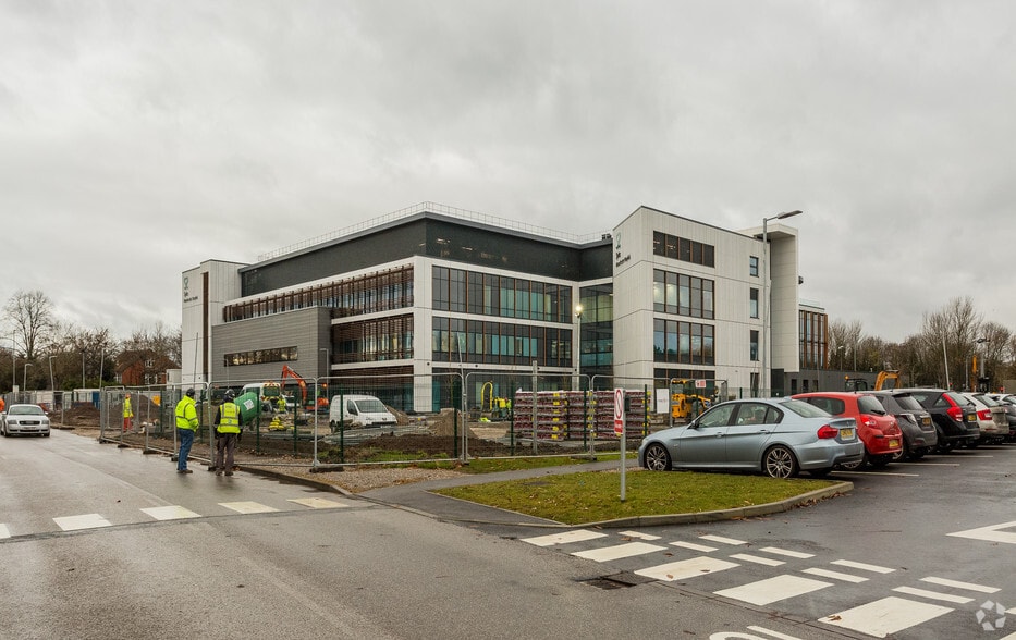 Princess Rd, Manchester for sale - Primary Photo - Image 1 of 1