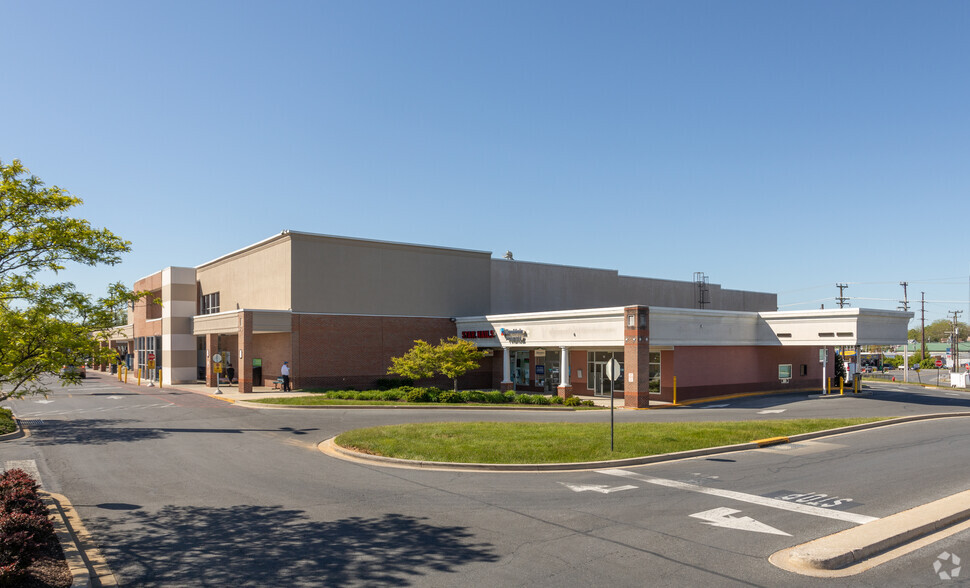 200-250 Englar Rd, Westminster, MD for rent - Building Photo - Image 1 of 4