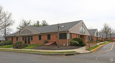 360 Middletown Blvd, Langhorne, PA for rent Primary Photo- Image 1 of 31