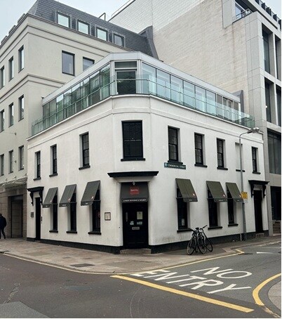 1 Commercial St, Jersey to rent - Building Photo - Image 2 of 2