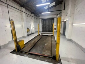 29-31 Leat St, Tiverton to rent Interior Photo- Image 2 of 2