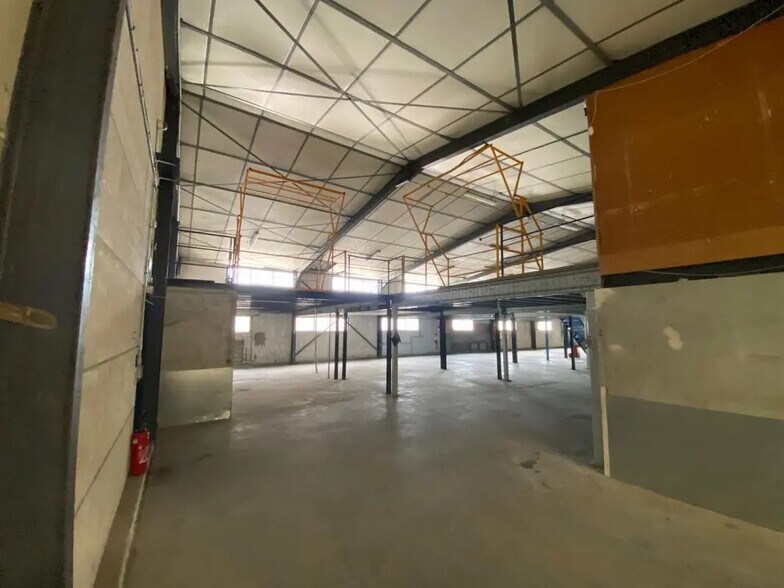 Industrial in La Farlède for sale - Interior Photo - Image 3 of 7