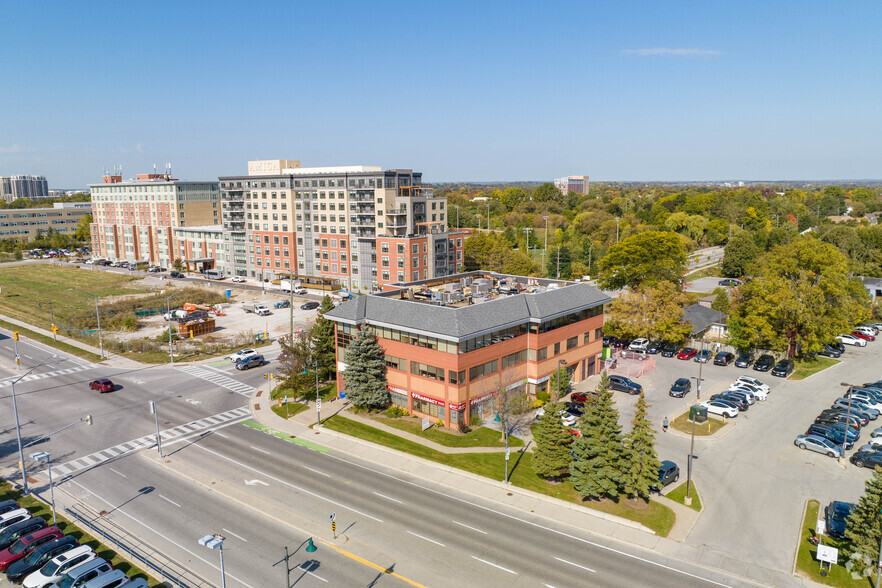 10 Unionville Gate, Markham, ON for rent - Building Photo - Image 3 of 4