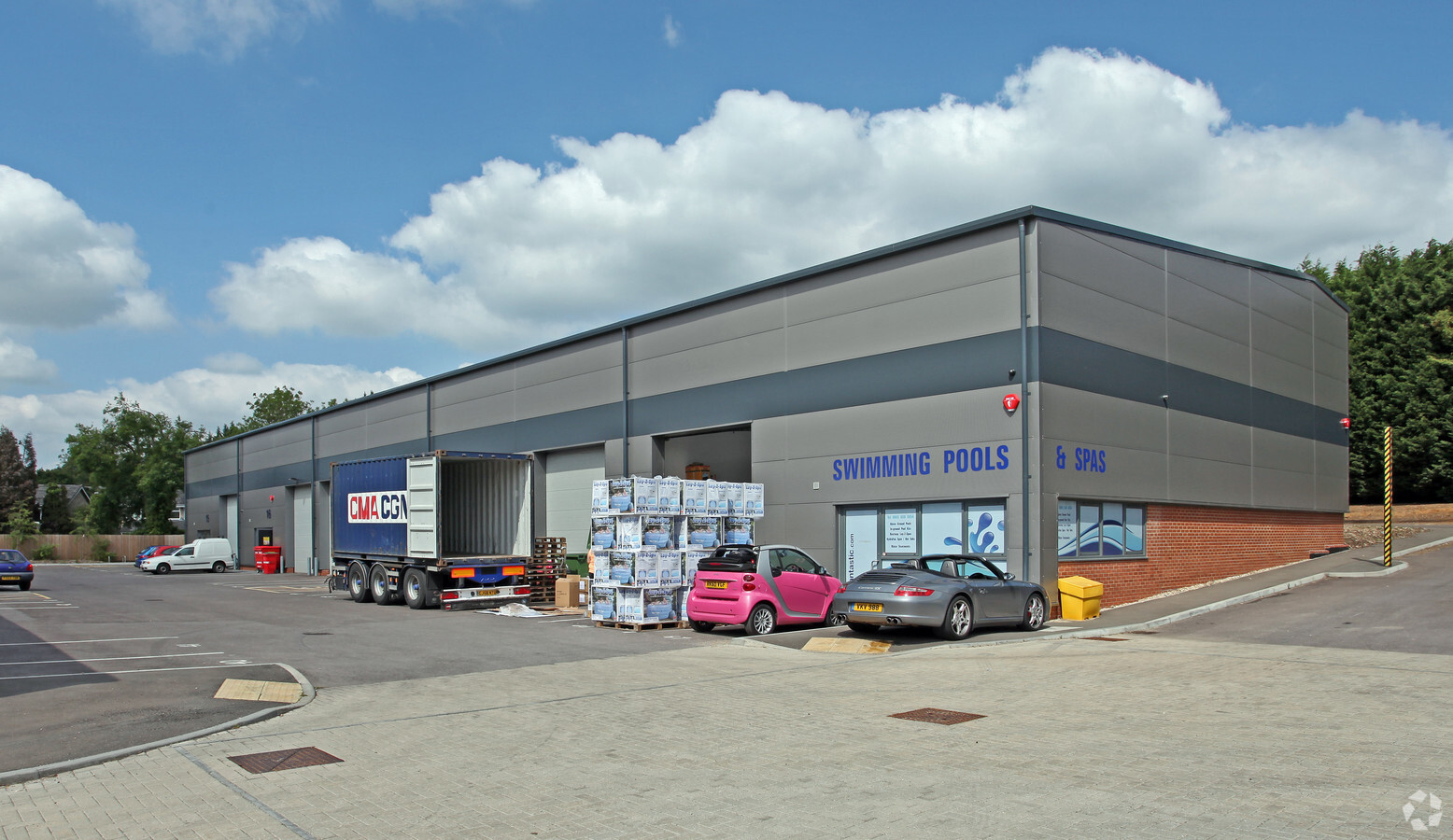 Fishponds Rd, Wokingham RG41 2AN - Anglo Industrial Estate | LoopNet UK