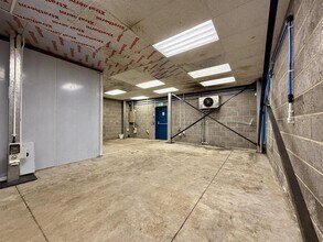 Adelphi Way, Chesterfield to rent Interior Photo- Image 2 of 5