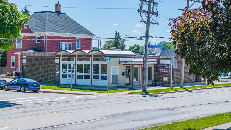 605-615 W Euclid Ave, Arlington Heights, IL for rent - Building Photo - Image 2 of 28