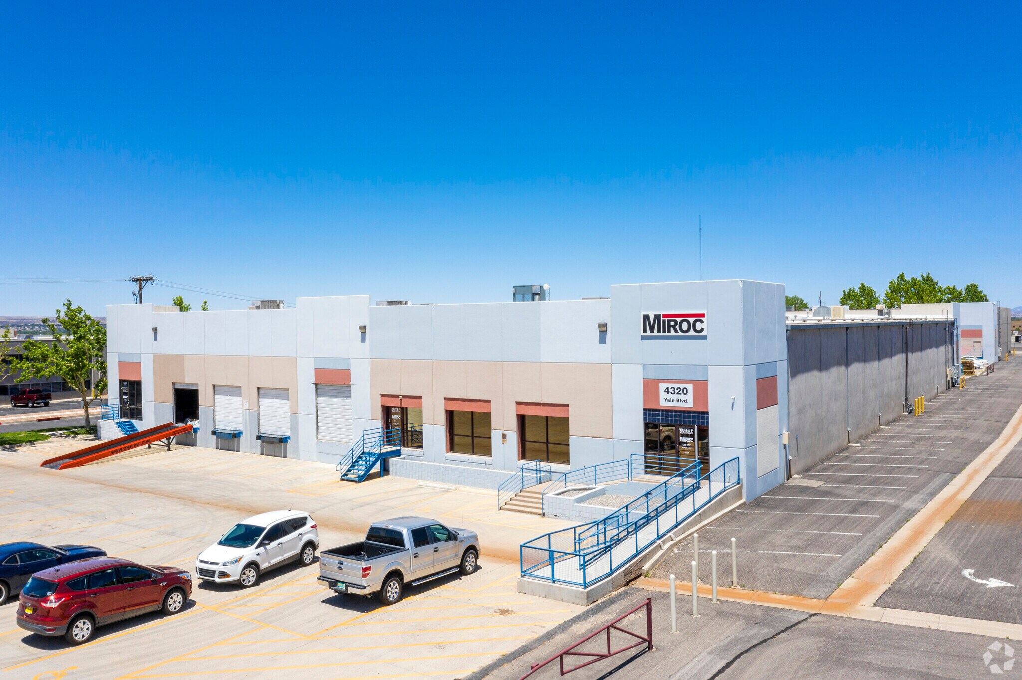 4320 Yale Blvd NE, Albuquerque, NM for sale Primary Photo- Image 1 of 1