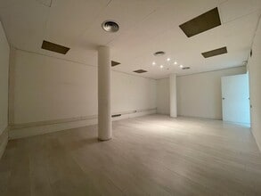 Office in Barcelona, Barcelona to rent Interior Photo- Image 1 of 17