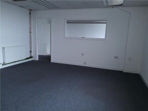 Nobel Rd, Dundee for rent Interior Photo- Image 1 of 2