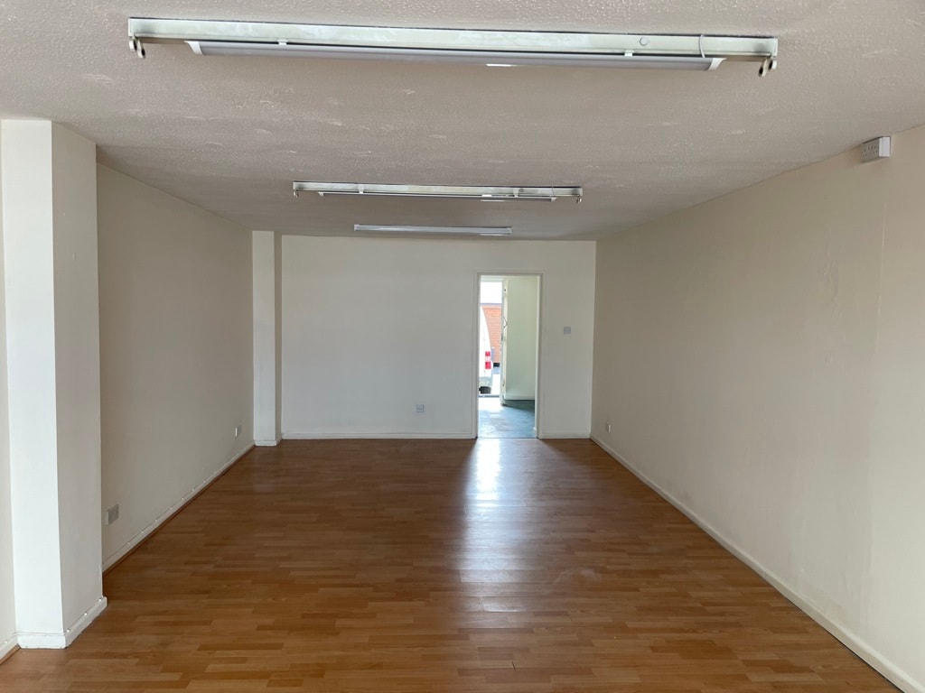 27-29 High St, Bristol to rent Interior Photo- Image 1 of 1