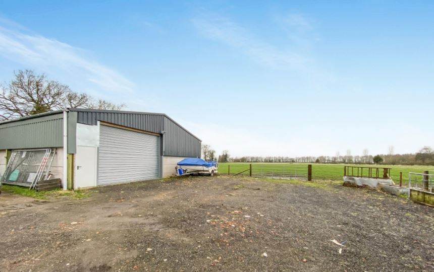 Chalford Rd, Postcombe for sale Primary Photo- Image 1 of 1