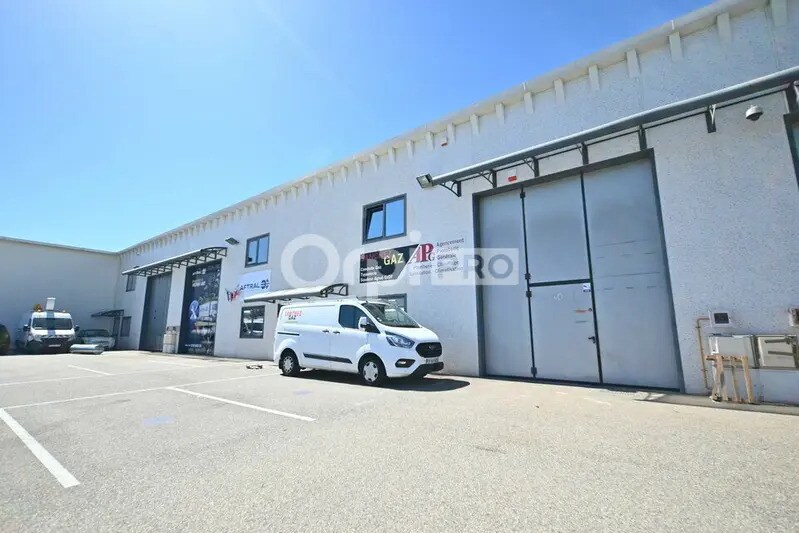 5 Avenue Lionel Terray, Meyzieu to rent Building Photo- Image 1 of 11