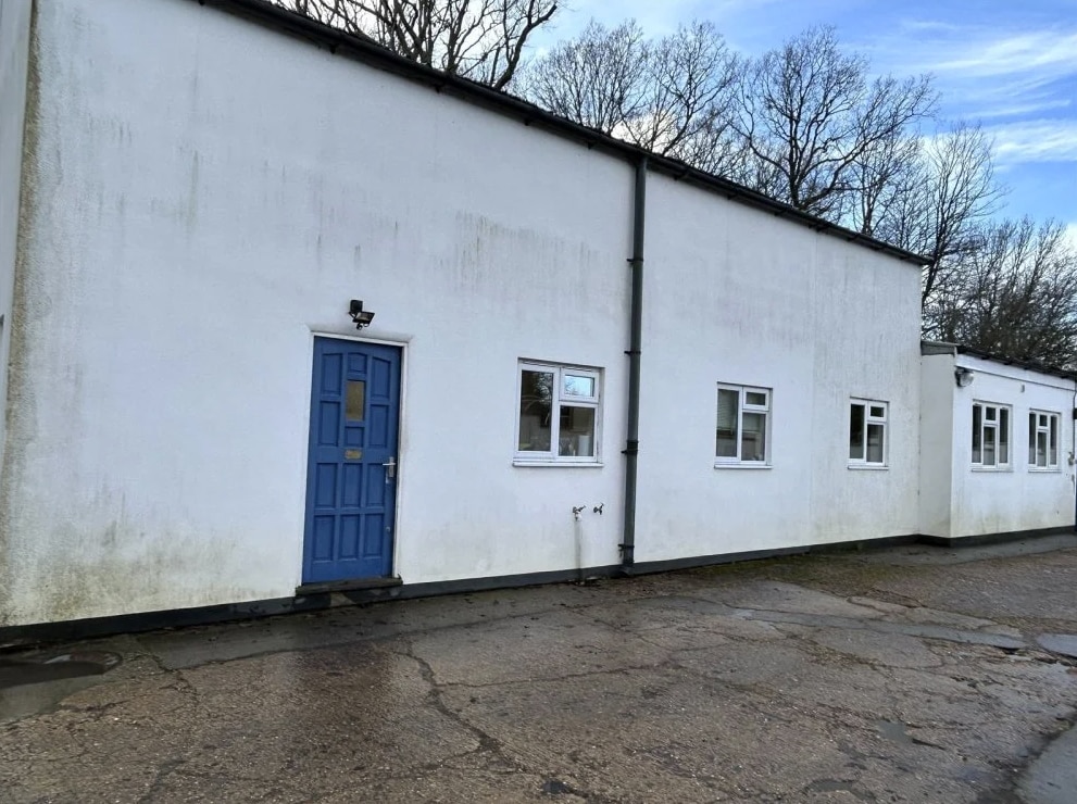 St Piers Ln, Lingfield to rent Primary Photo- Image 1 of 2