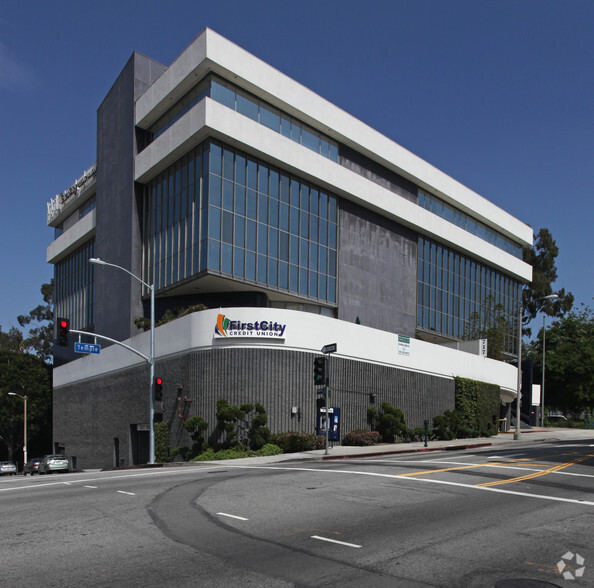 717 W Temple St, Los Angeles, CA for rent - Building Photo - Image 1 of 9