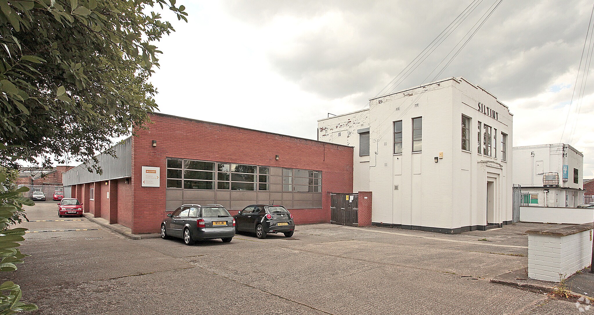 124 Longley Ln, Manchester for sale Primary Photo- Image 1 of 1