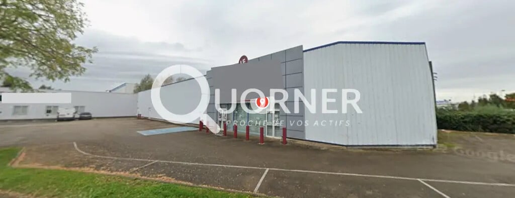 Location Commerce 1 100 m² - Photo 1