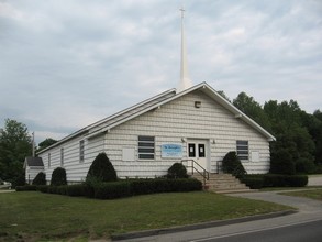 214 Weld St, Dixfield, ME for sale Primary Photo- Image 1 of 1