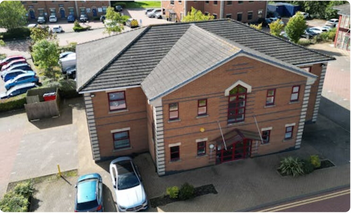 Castle Mound Way, Rugby to rent Building Photo- Image 1 of 5