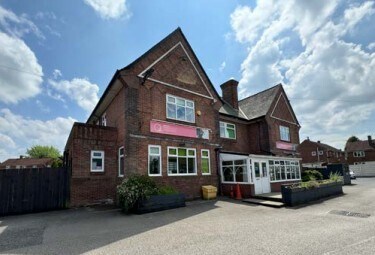 124 Rake Ln, Manchester for sale - Primary Photo - Image 1 of 1